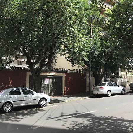 Pousada Hostel Universitario Лондрина Екстериор снимка