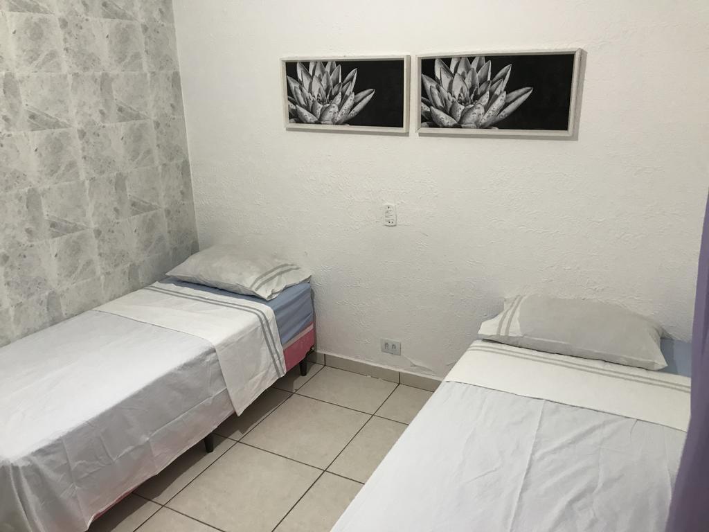 Pousada Hostel Universitario Лондрина Екстериор снимка