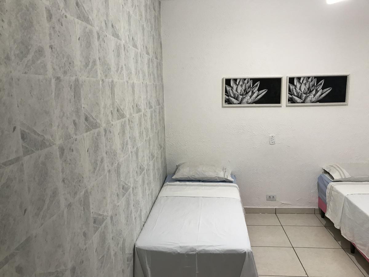Pousada Hostel Universitario Лондрина Екстериор снимка